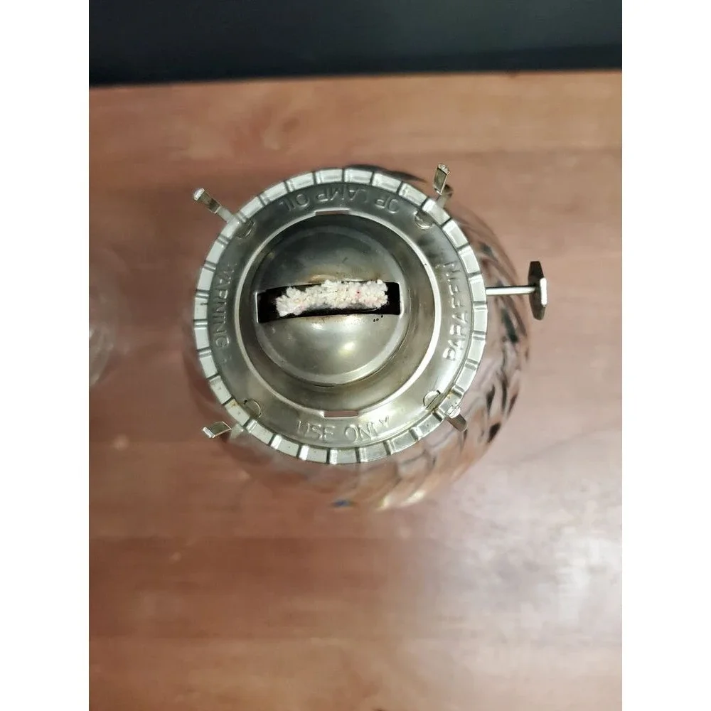 Kaadan LTD Vintage Swirl Base Hurricane Oil Lamp
